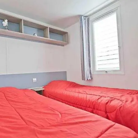 3 Etoiles - Piscine - Ccbbhdi
